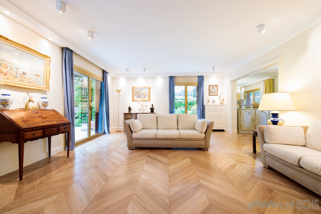 Point de Hongrie chêne verni satiné - Parquet en chêne massif - Emois & Bois